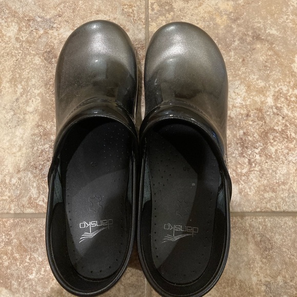 Dansko clogs - silver and black - size 40 - Picture 2 of 5